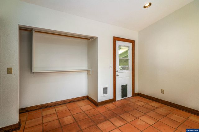 1390 Elm St NW, Salem, OR 97304
