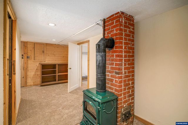 1390 Elm St NW, Salem, OR 97304