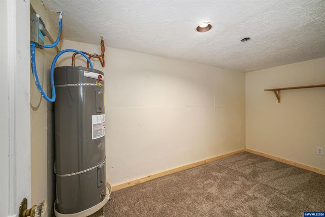 1390 Elm St NW, Salem, OR 97304