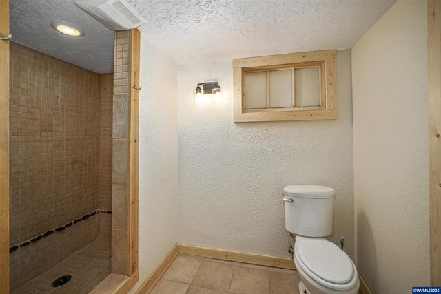 1390 Elm St NW, Salem, OR 97304