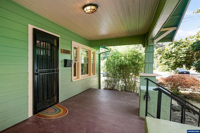 1390 Elm St NW, Salem, OR 97304