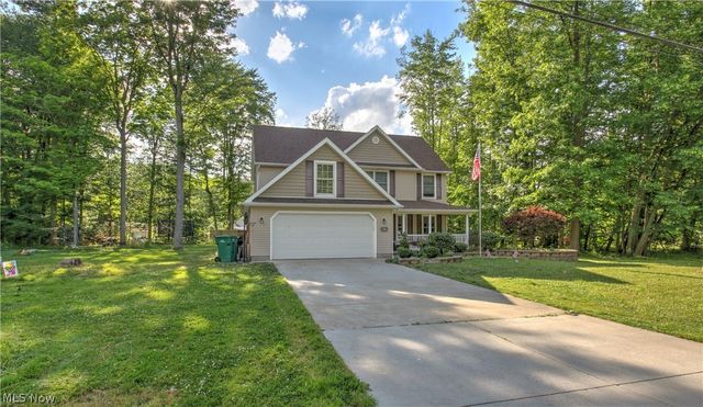 2157 Flame Lake Drive, Roaming Shores, OH 44084