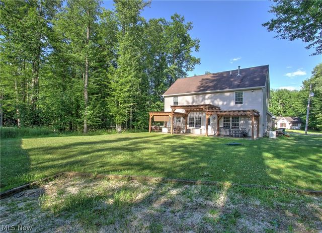 2157 Flame Lake Drive, Roaming Shores, OH 44084