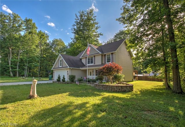 2157 Flame Lake Drive, Roaming Shores, OH 44084