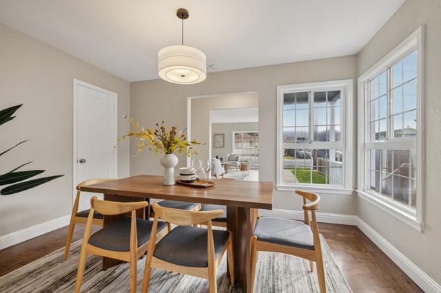 663 663 40Th St, Richmond, CA 94805