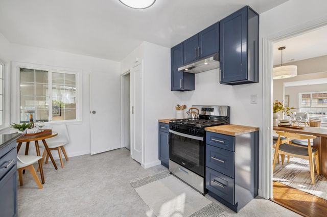 663 663 40Th St, Richmond, CA 94805