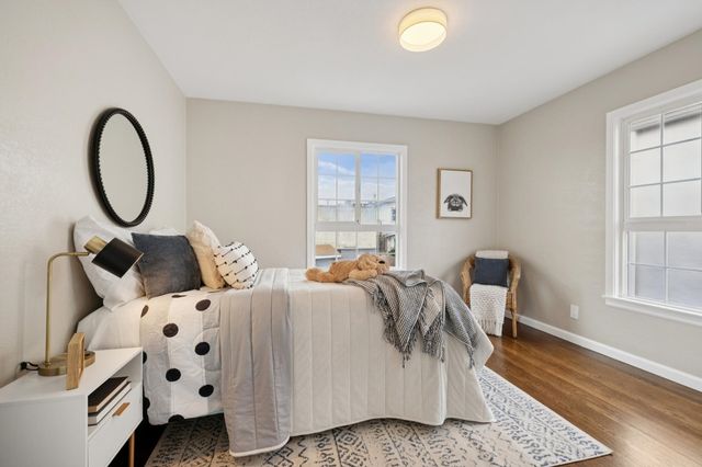 663 663 40Th St, Richmond, CA 94805