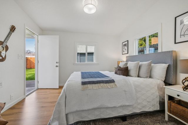 663 663 40Th St, Richmond, CA 94805