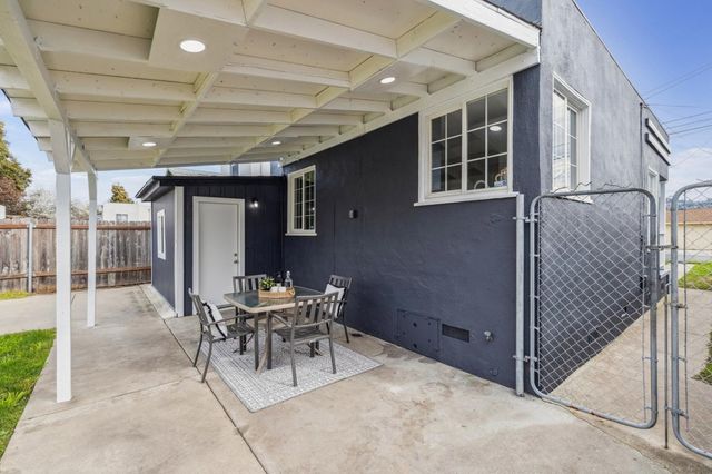 663 663 40Th St, Richmond, CA 94805