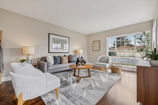 663 663 40Th St, Richmond, CA 94805