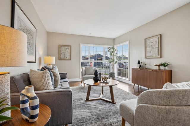 663 663 40Th St, Richmond, CA 94805