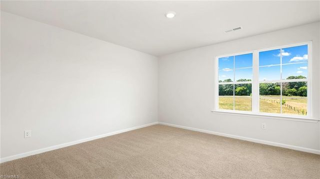 2702 Luxborough Lane, Mebane, NC 27302