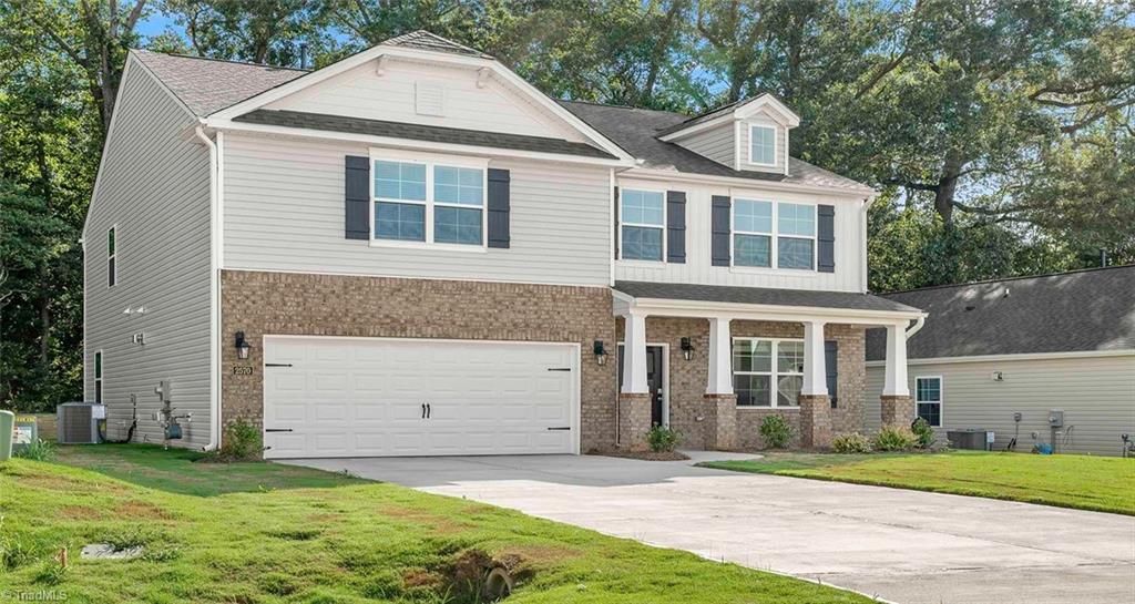 2702 Luxborough Lane, Mebane, NC 27302