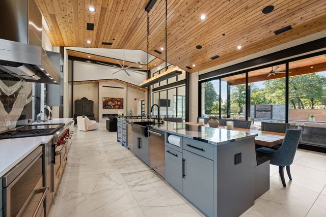 916 Dove Creek Court, Bartonville, TX 76226