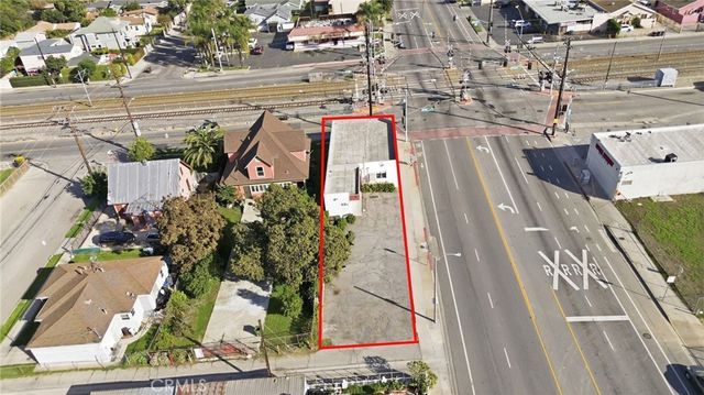 809 S Willowbrook, Compton, CA 90220