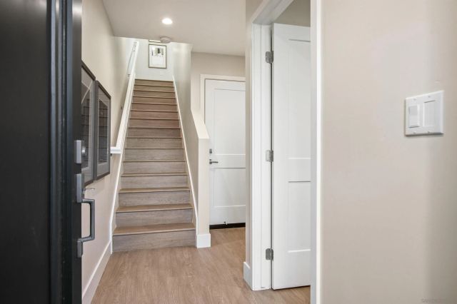 1956 Hornblend St 8, San Diego, CA 92109