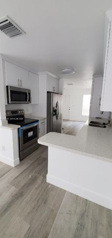 17001 NW 22nd St 17001, Pembroke Pines, FL 33028