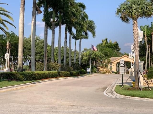 17001 NW 22nd St 17001, Pembroke Pines, FL 33028