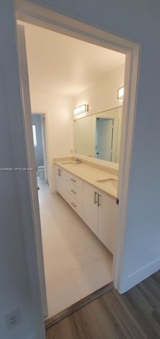 17001 NW 22nd St 17001, Pembroke Pines, FL 33028