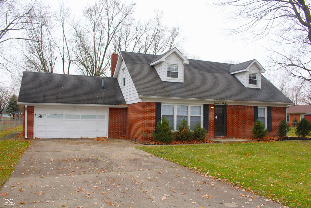 1905 E 47th Street, Anderson, IN 46013