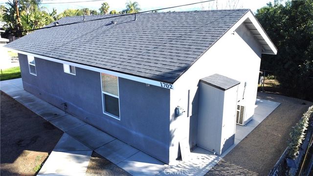 1702 KIppy Drive, Colton, CA 92324