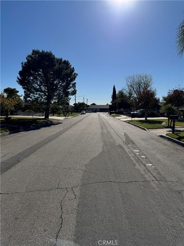 1702 KIppy Drive, Colton, CA 92324