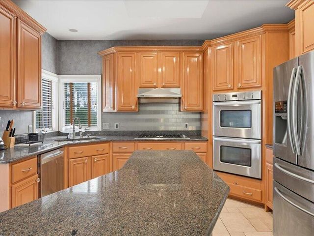 52018 Loon Court, Shelby Twp, MI 48315