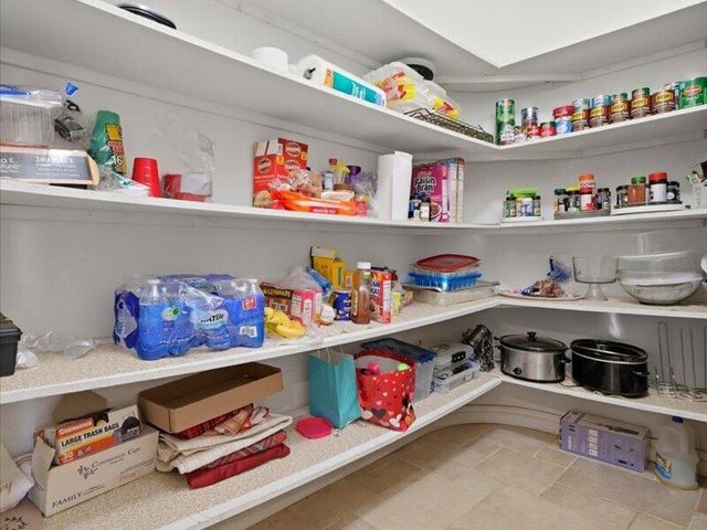 52018 Loon Court, Shelby Twp, MI 48315