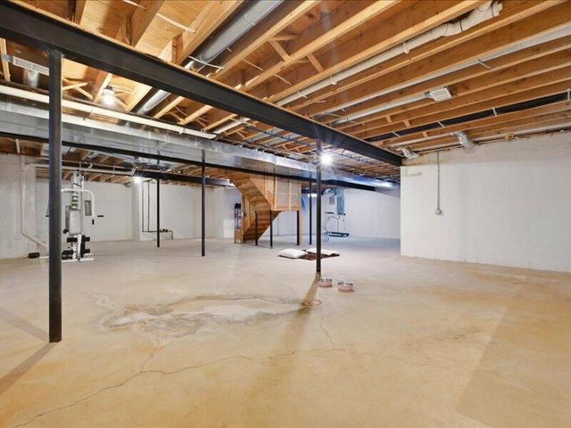 52018 Loon Court, Shelby Twp, MI 48315