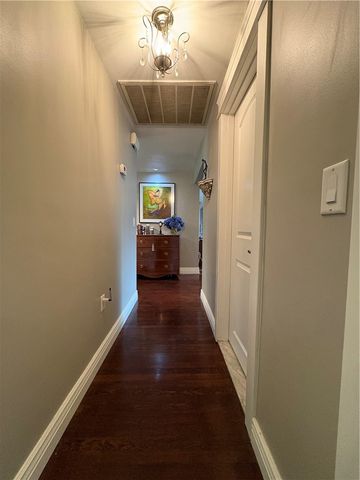 85 Commonwealth Avenue, Warwick, RI 02886