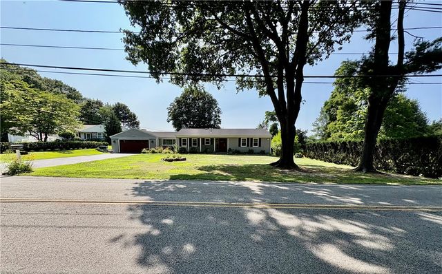 85 Commonwealth Avenue, Warwick, RI 02886