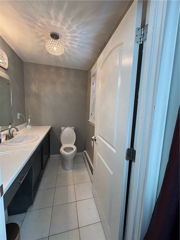 85 Commonwealth Avenue, Warwick, RI 02886