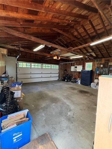85 Commonwealth Avenue, Warwick, RI 02886