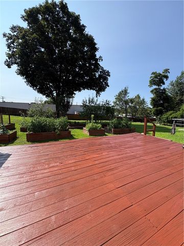 85 Commonwealth Avenue, Warwick, RI 02886