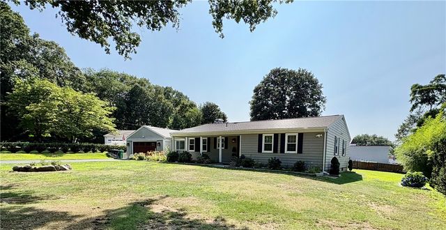 85 Commonwealth Avenue, Warwick, RI 02886