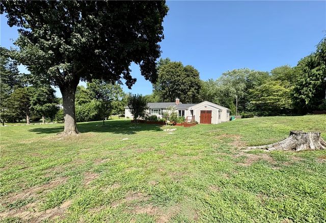 85 Commonwealth Avenue, Warwick, RI 02886