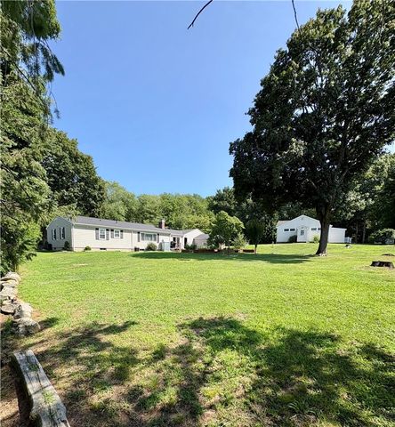 85 Commonwealth Avenue, Warwick, RI 02886