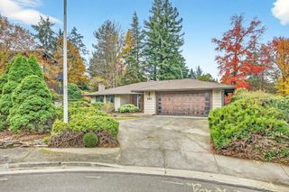 451 S Stoneham Circle, Medford, OR 97504