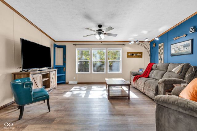 4391 W State Road 340, Brazil, IN 47834