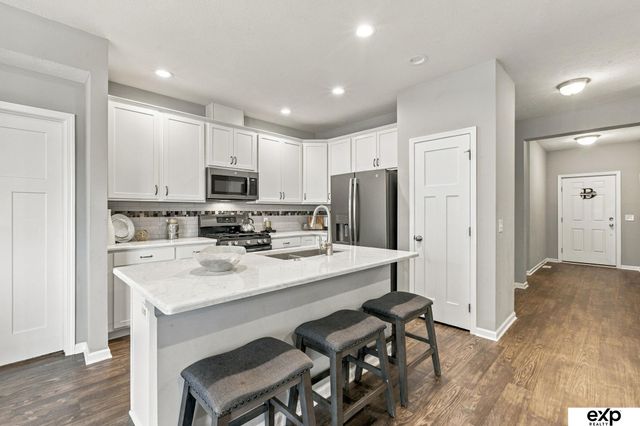 11455 Glenn Street, Papillion, NE 68046