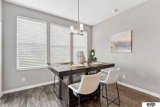 11455 Glenn Street, Papillion, NE 68046