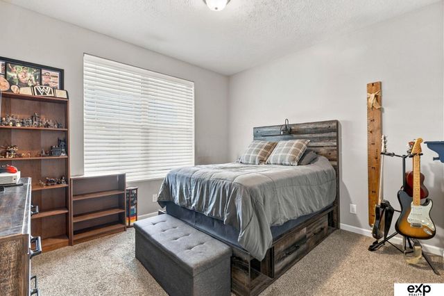 11455 Glenn Street, Papillion, NE 68046