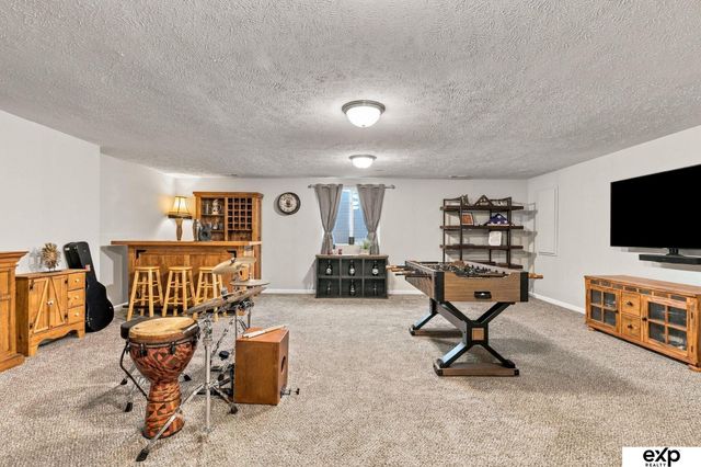 11455 Glenn Street, Papillion, NE 68046