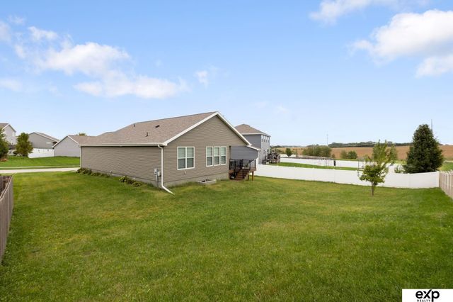 11455 Glenn Street, Papillion, NE 68046