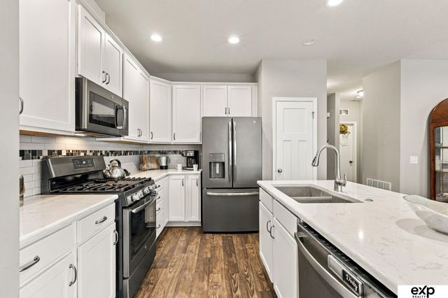 11455 Glenn Street, Papillion, NE 68046