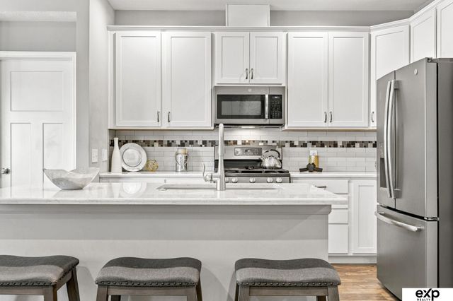 11455 Glenn Street, Papillion, NE 68046