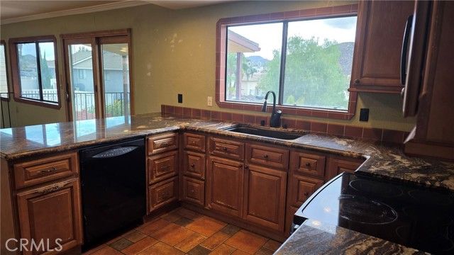 22551 Canyon Lake S, Canyon Lake, CA 92587