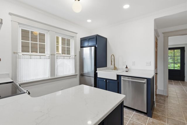 2321 Fulton Avenue, Davenport, IA 52803