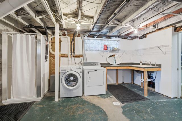 2321 Fulton Avenue, Davenport, IA 52803