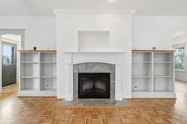 2321 Fulton Avenue, Davenport, IA 52803